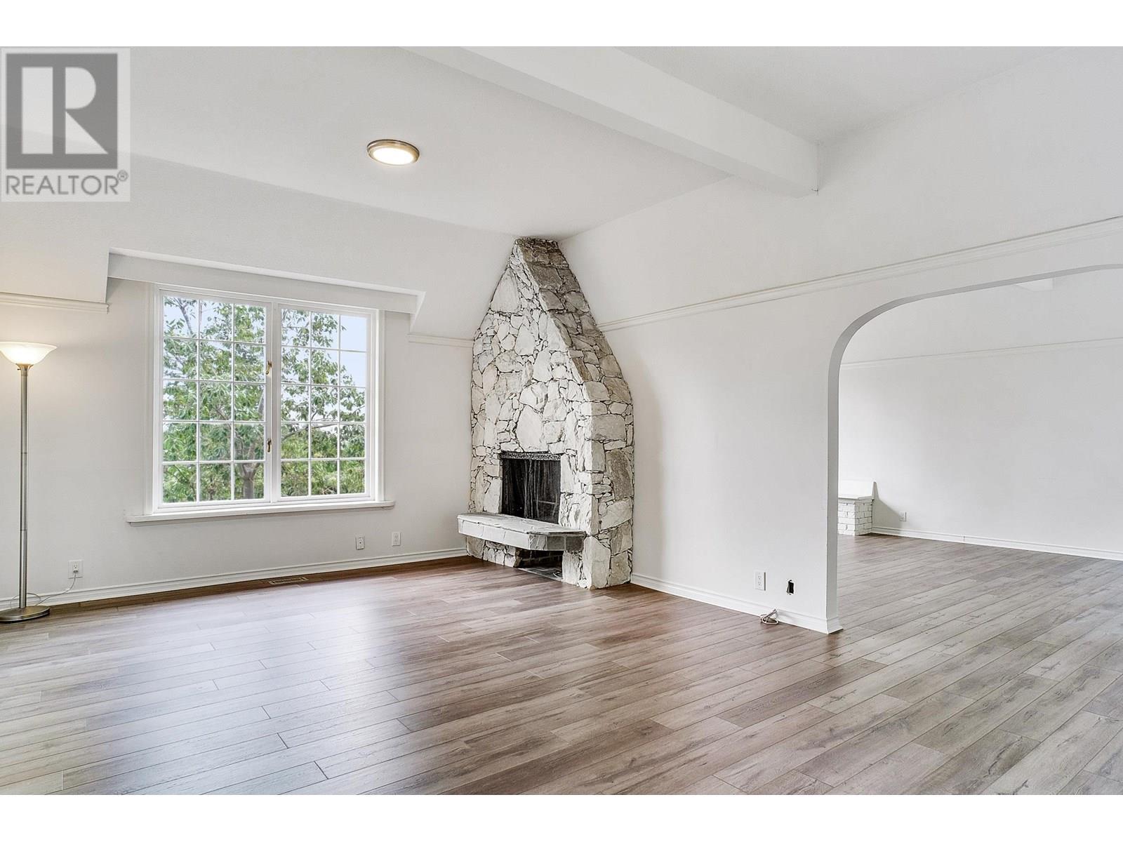 Property at 4607 WOODGREEN DRIVE image 5
