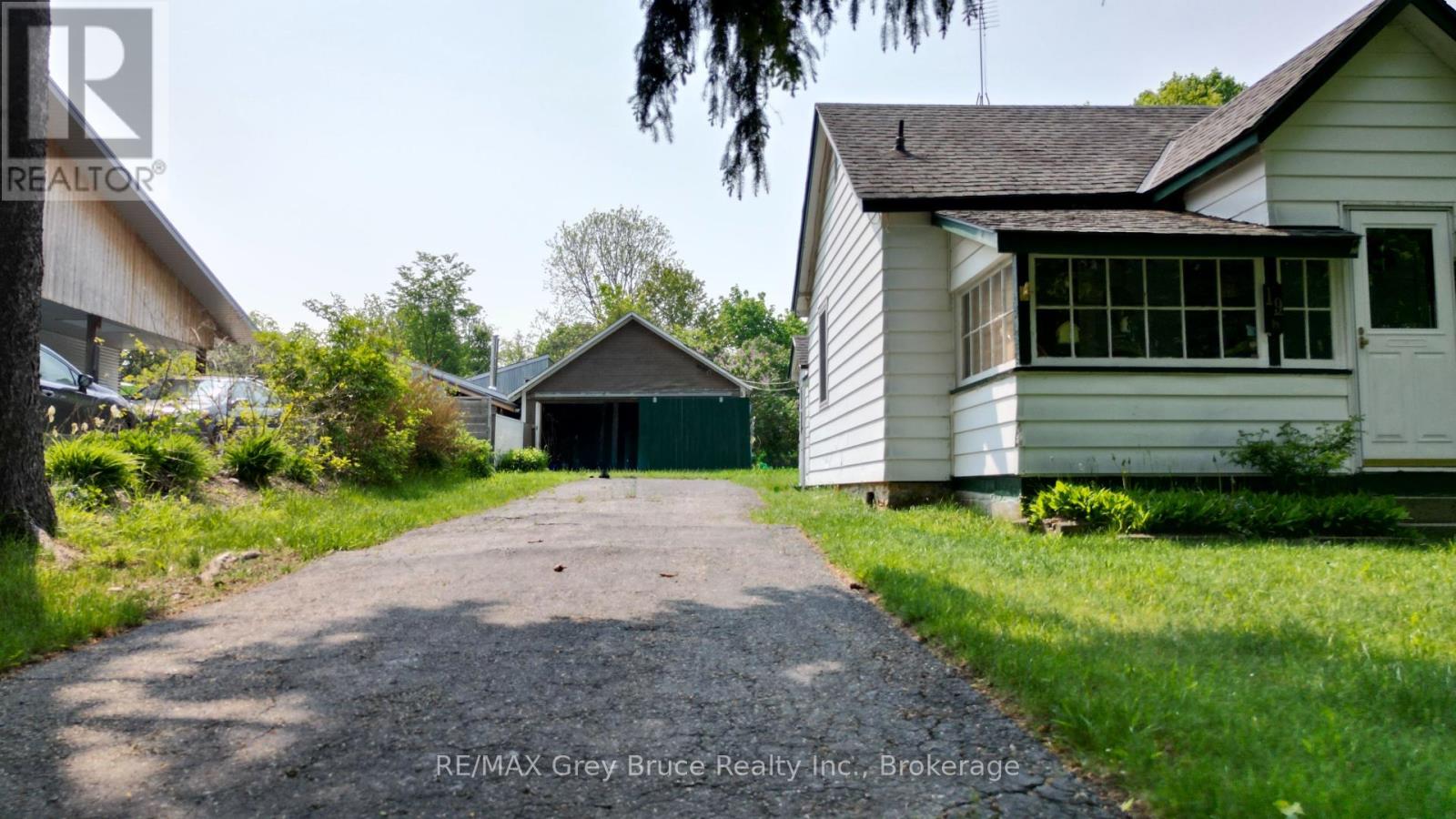 19 Mill Street, Northern Bruce Peninsula, Ontario  N0H 1W0 - Photo 17 - X12220487