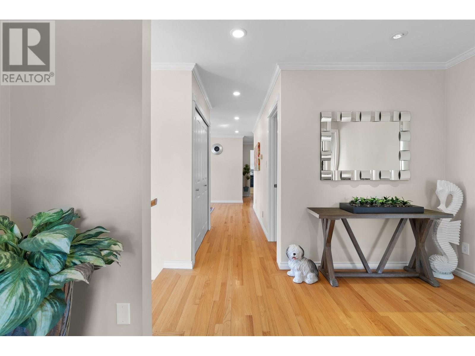 Property at 4635 CAULFEILD DRIVE image 3