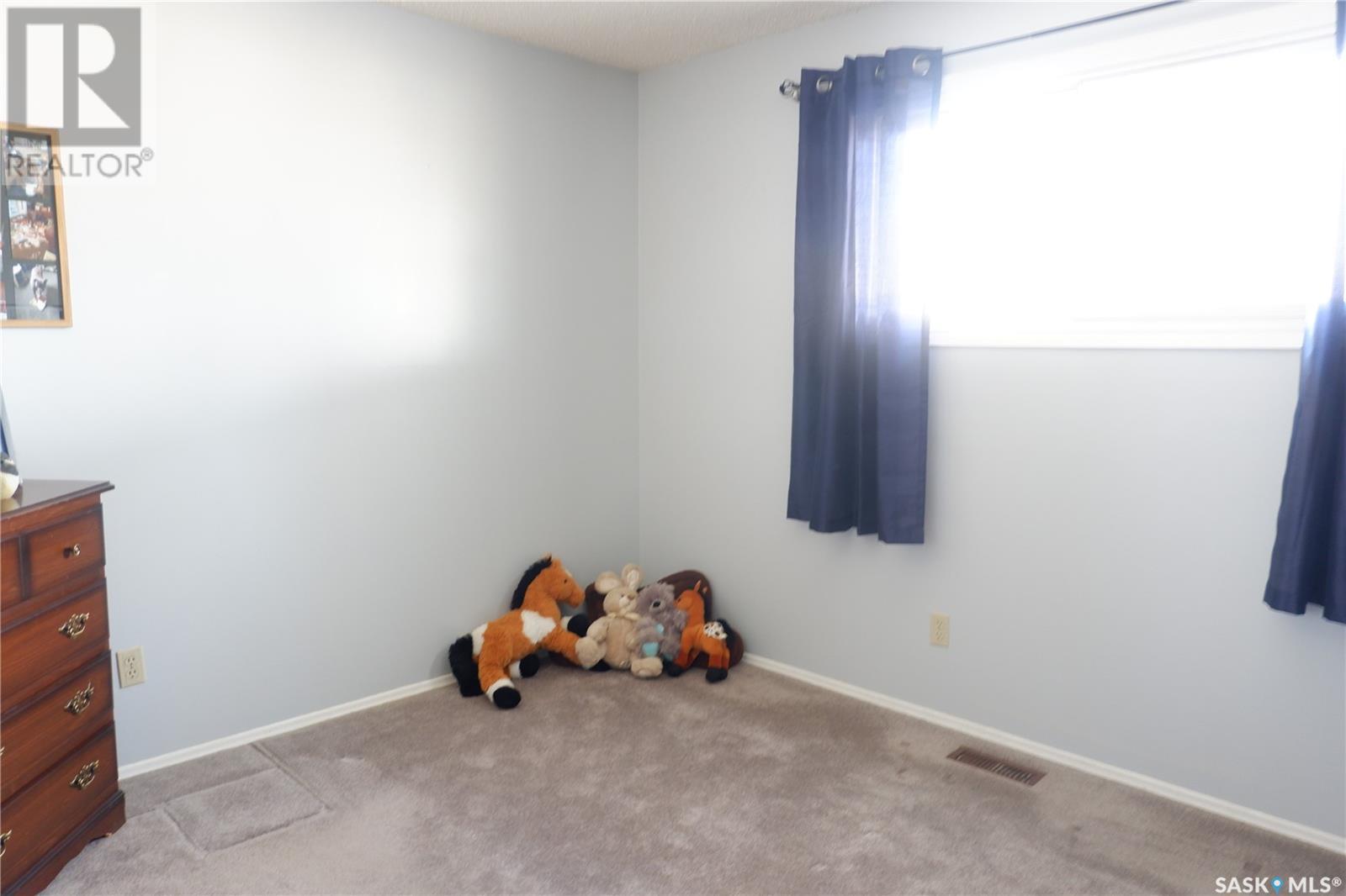 529 6th Avenue E, Assiniboia, Saskatchewan  S0H 0B0 - Photo 19 - SK996961