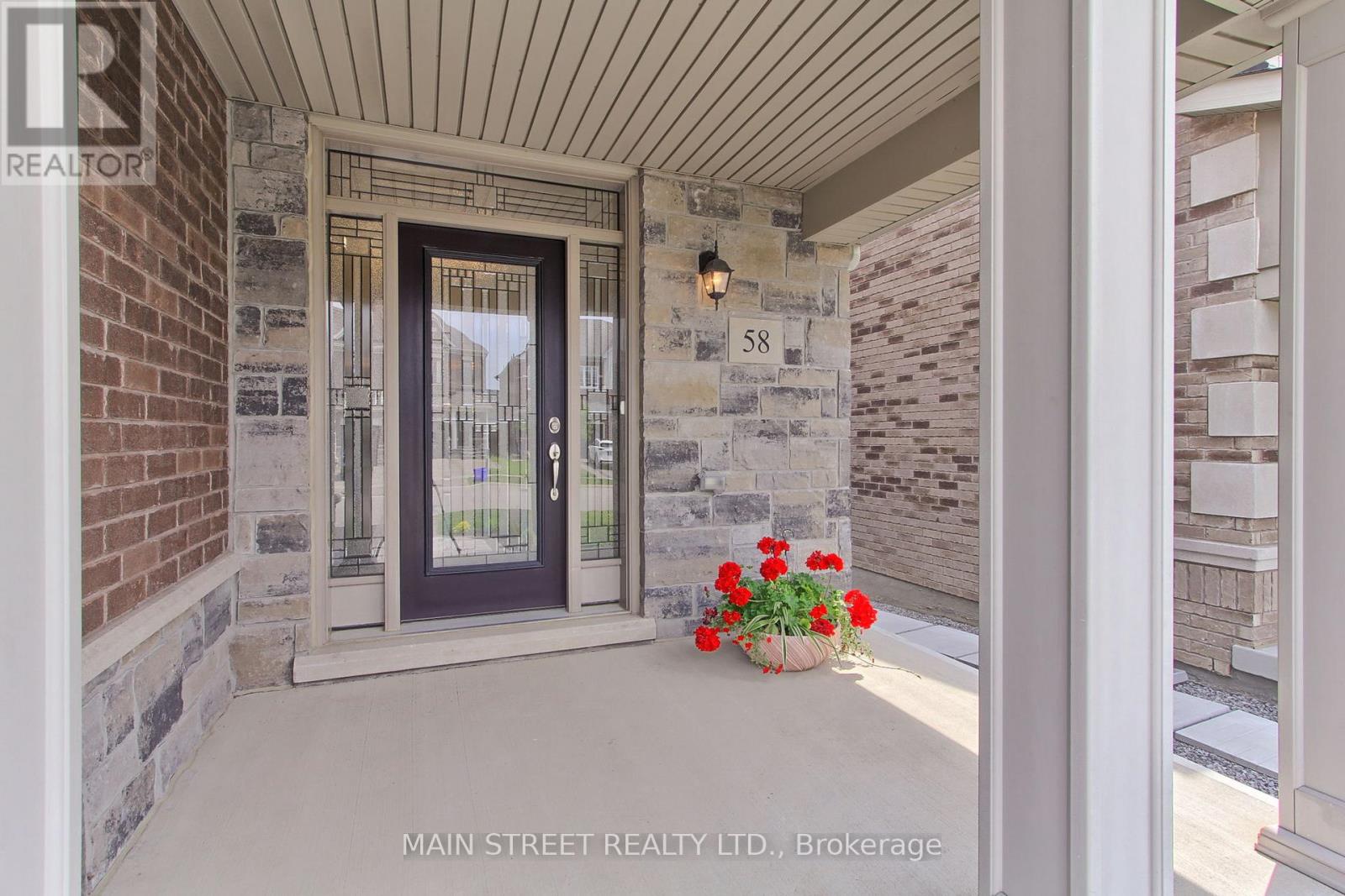 58 Sharonview Crescent, East Gwillimbury, Ontario  L9N 0S5 - Photo 2 - N12218933