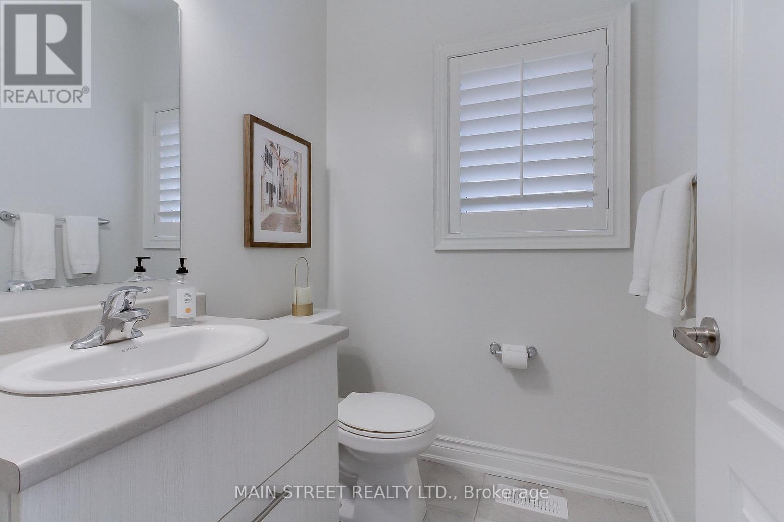 58 Sharonview Crescent, East Gwillimbury, Ontario  L9N 0S5 - Photo 17 - N12218933