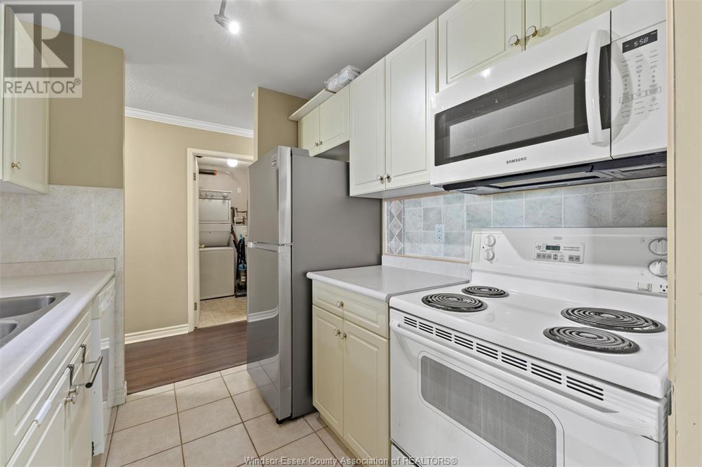Property at 3000 SANDWICH STREET Unit# 306 image 3