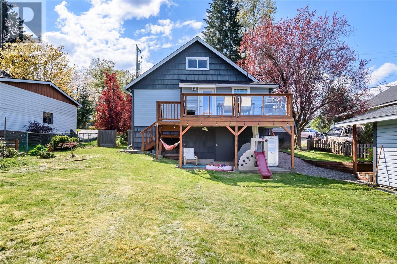 3352 Second St, Cumberland, British Columbia  V0R 1S0 - Photo 19 - 996806