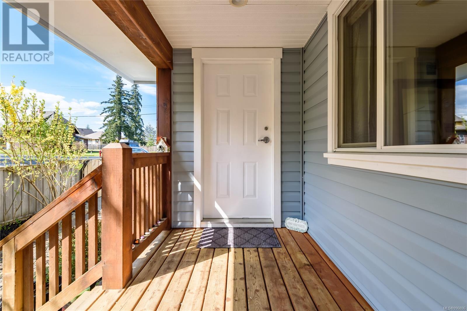 3352 Second St, Cumberland, British Columbia  V0R 1S0 - Photo 4 - 996806