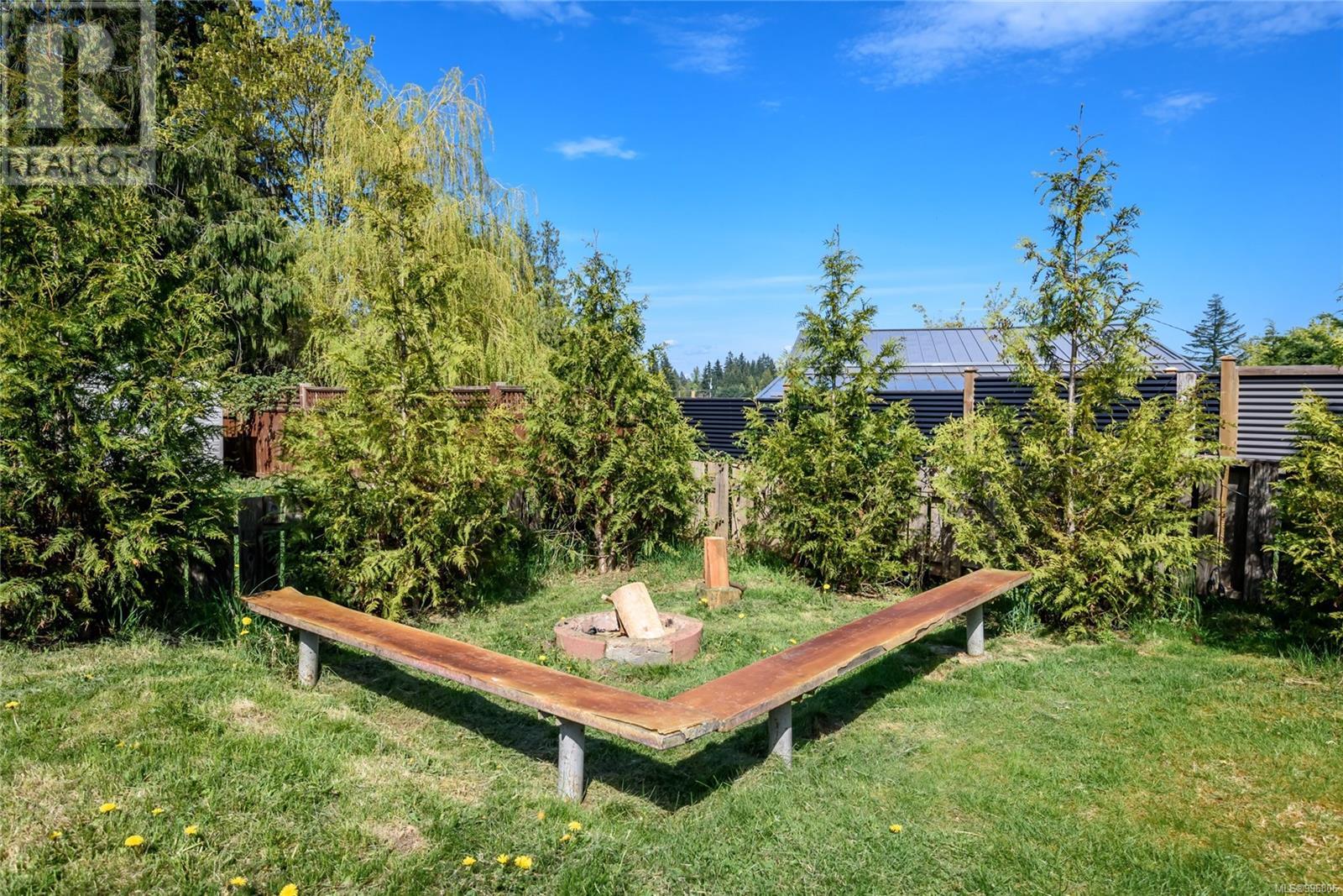 3352 Second St, Cumberland, British Columbia  V0R 1S0 - Photo 20 - 996806