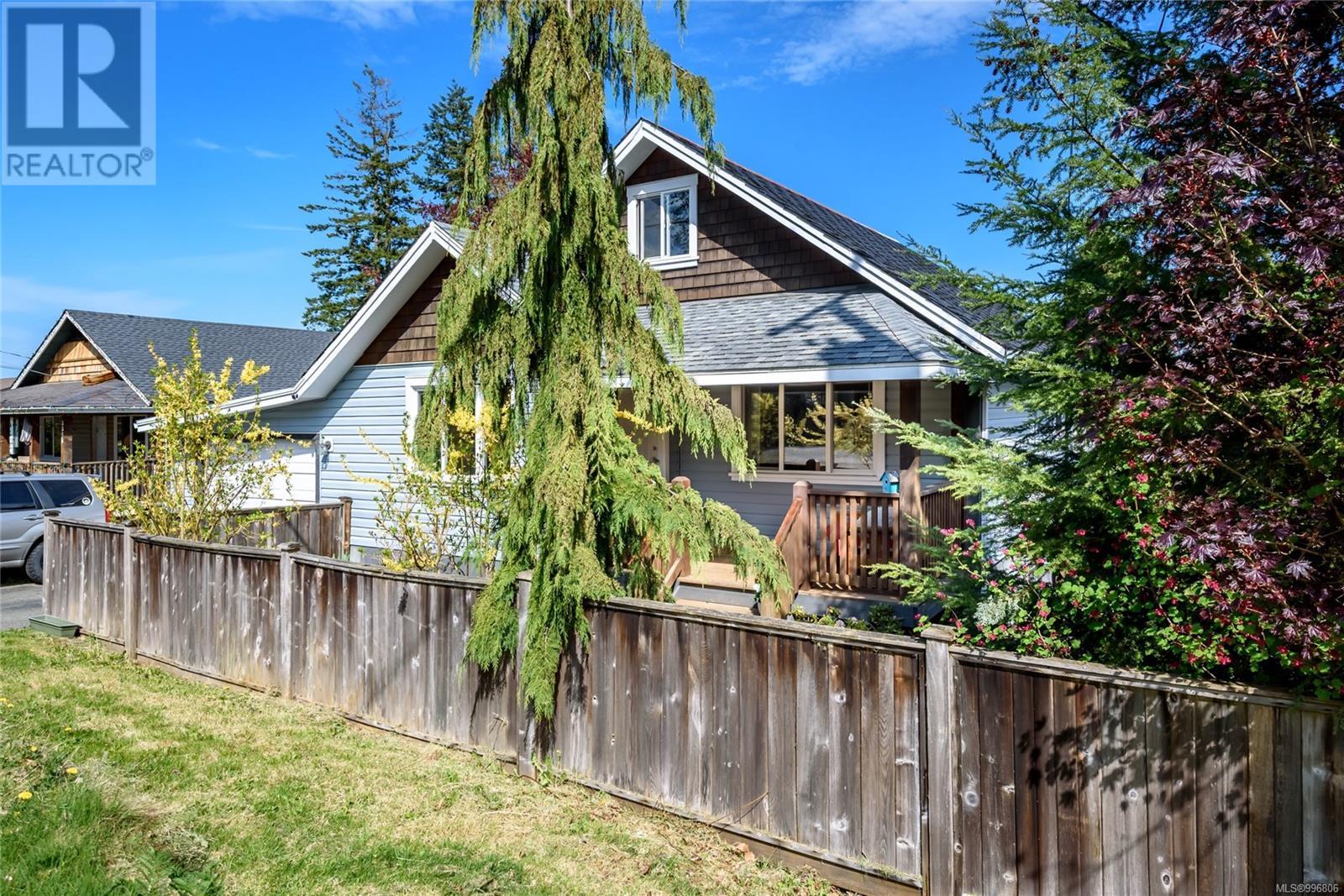3352 Second St, Cumberland, British Columbia  V0R 1S0 - Photo 26 - 996806