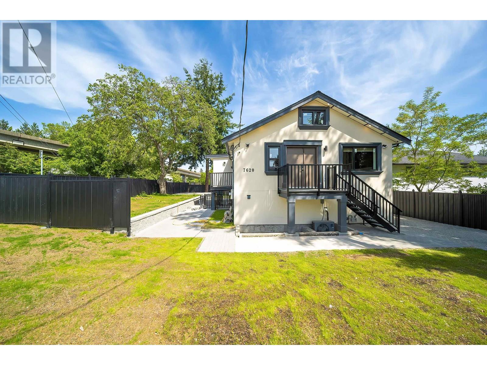 7620 GILLEY AVENUE, Burnaby, British Columbia