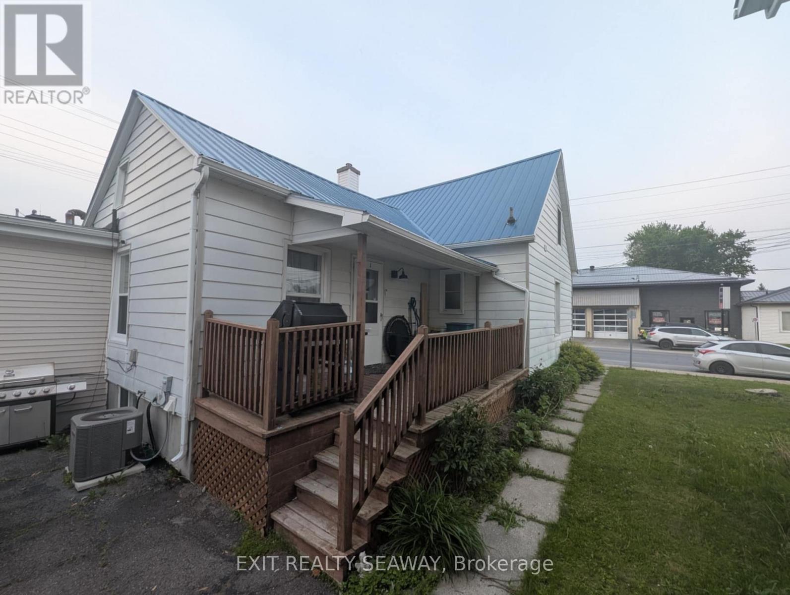 4496 Ste Catherine Street, The Nation, Ontario  K0C 2B0 - Photo 3 - X12220567