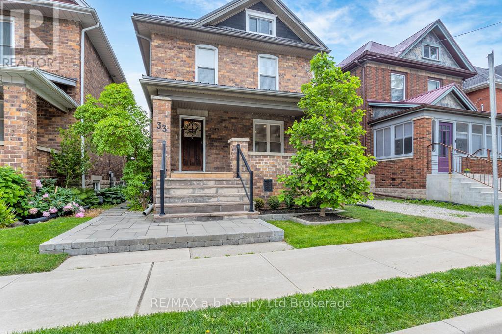 33 STANLEY STREET, St. Thomas, Ontario