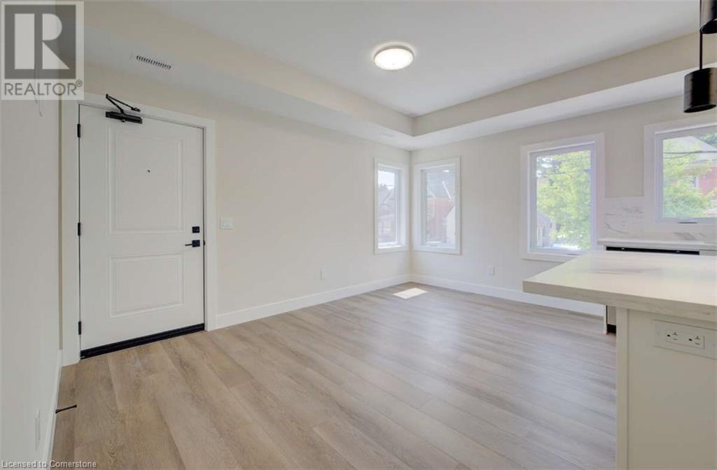 Property at 17 PETER Street Unit# 4 image 3