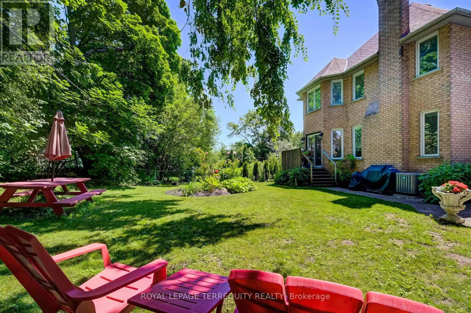 11 Blaketon Road, Toronto, Ontario  M9B 4V8 - Photo 30 - W12160258