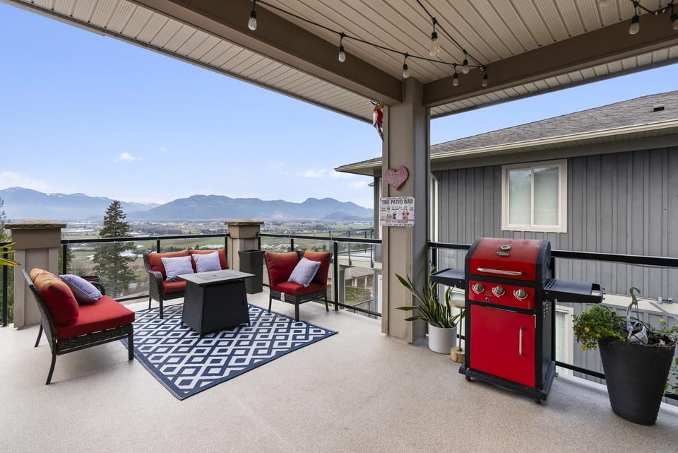 Property at 125 51075 FALLS COURT image 2