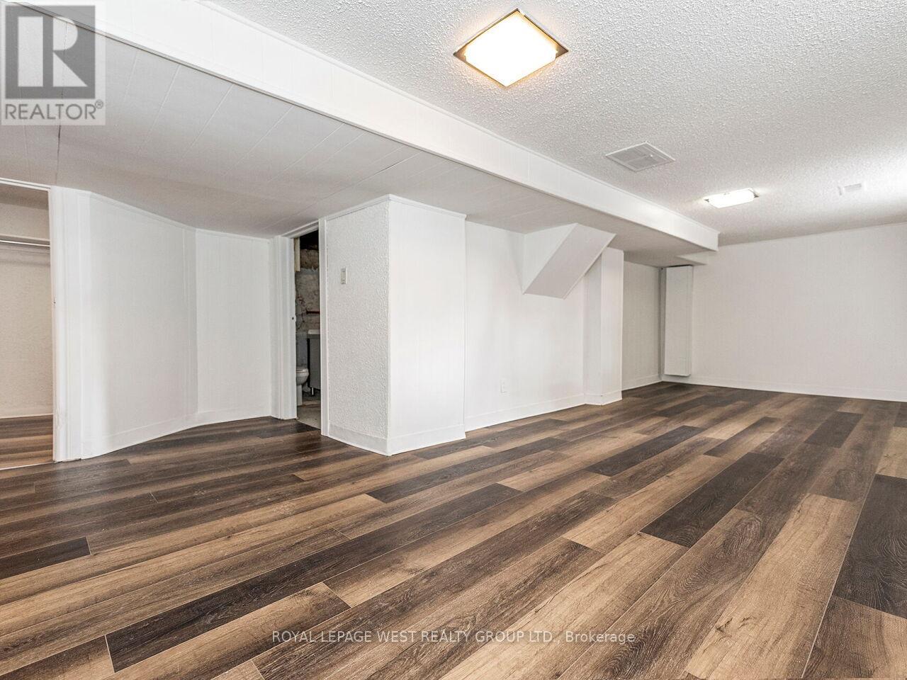 42 Tilden Crescent N, Toronto (Humber Heights), Ontario  M9P 1V7 - Photo 30 - W12220560