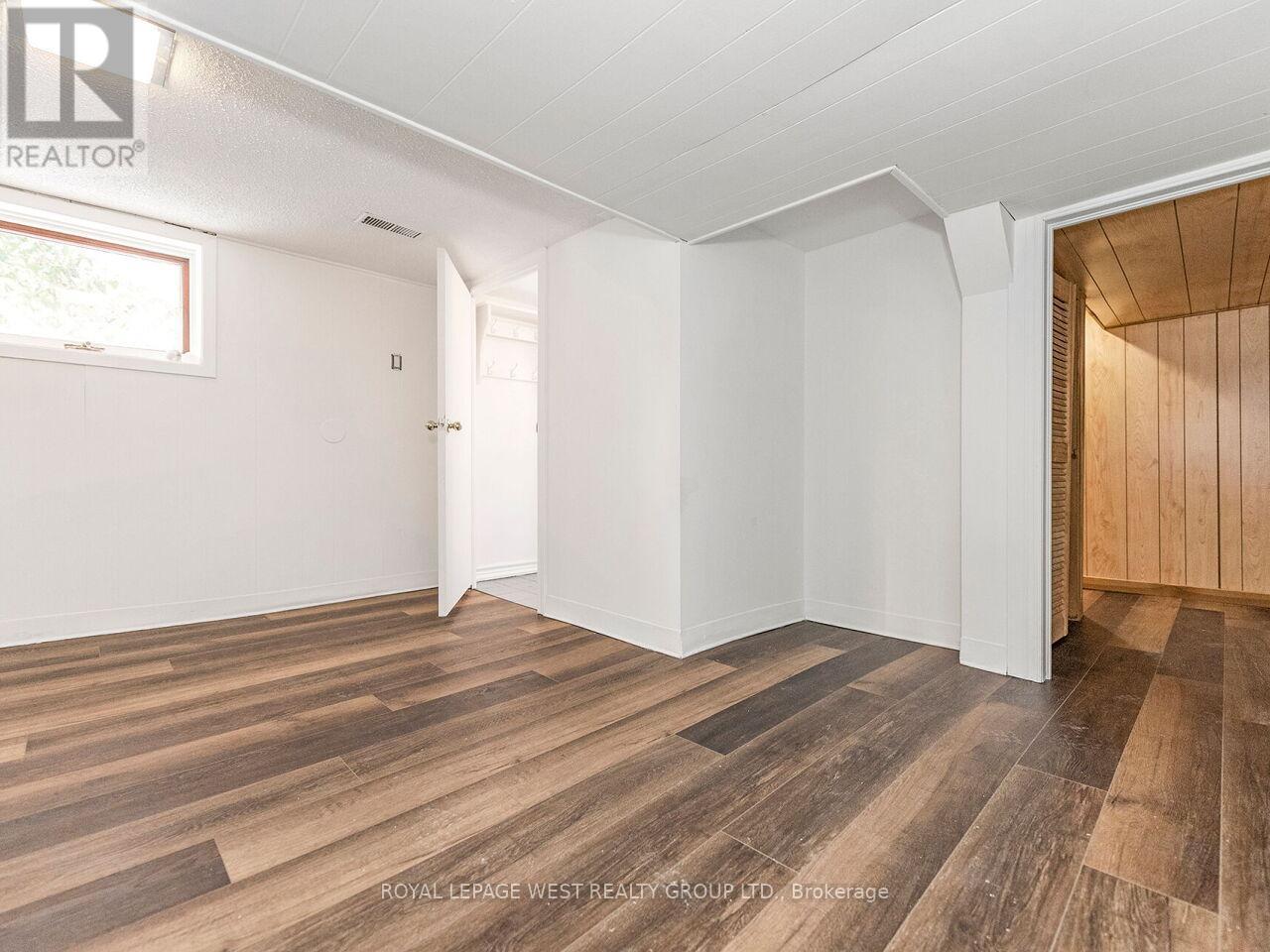 42 Tilden Crescent N, Toronto (Humber Heights), Ontario  M9P 1V7 - Photo 33 - W12220560