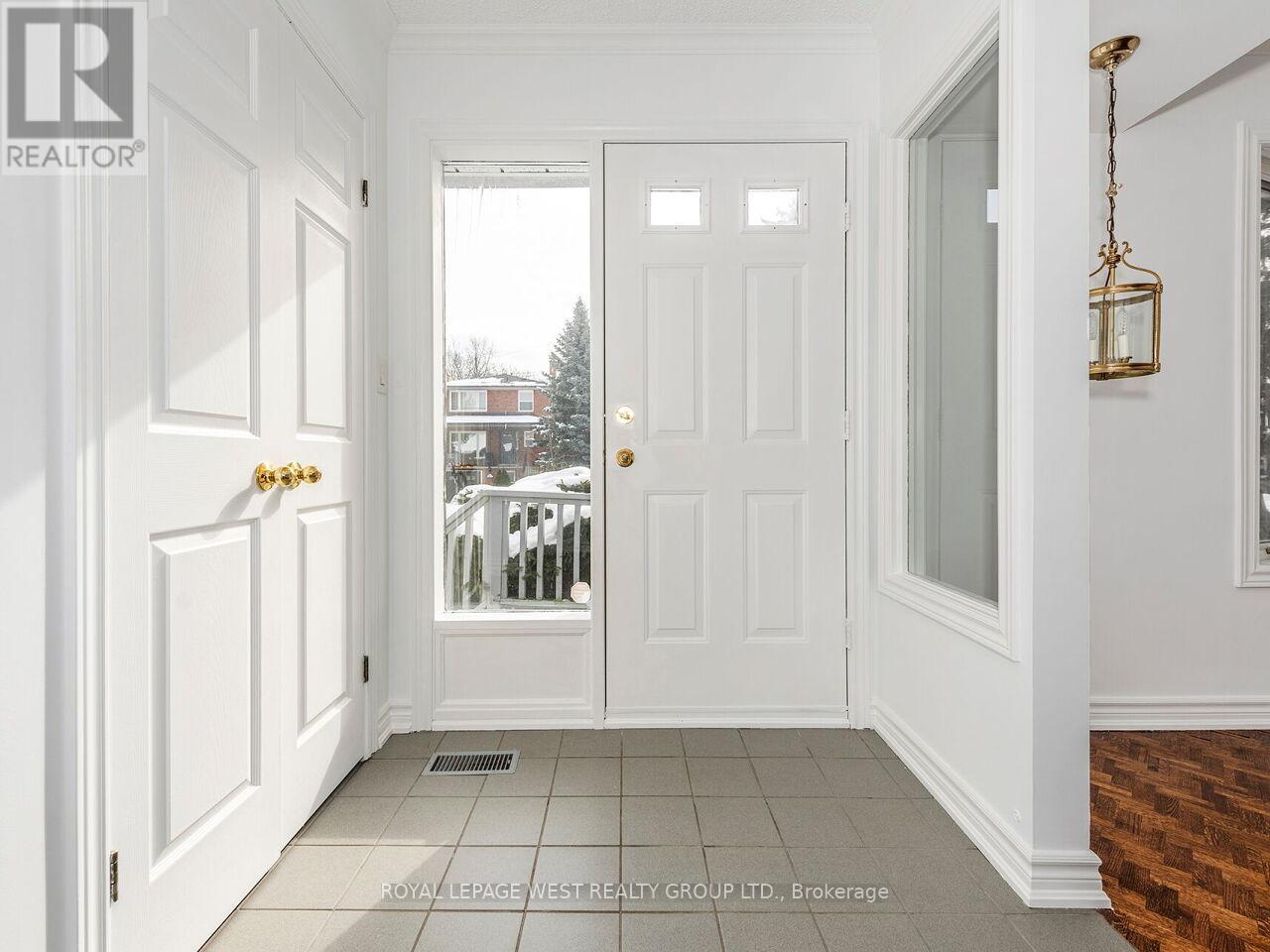Property at 42 TILDEN CRESCENT N image 5
