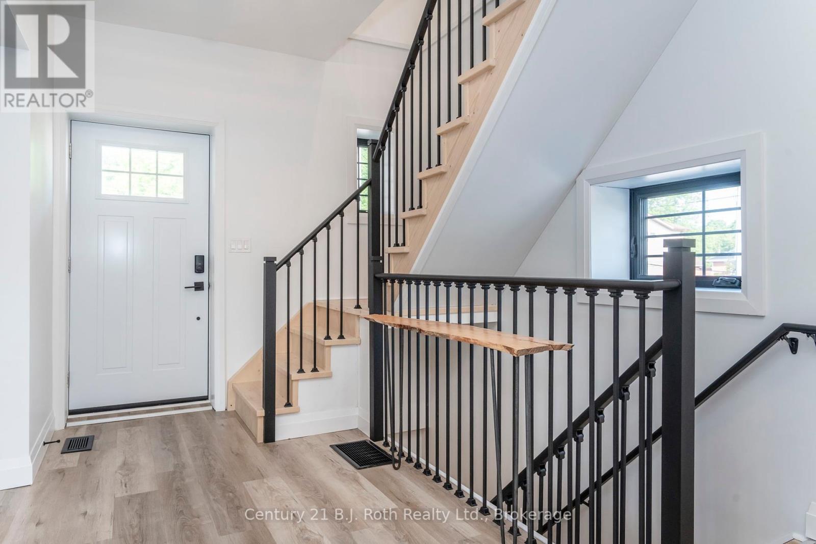 339 First Street W, Midland, Ontario  L4R 3P3 - Photo 6 - S12220204