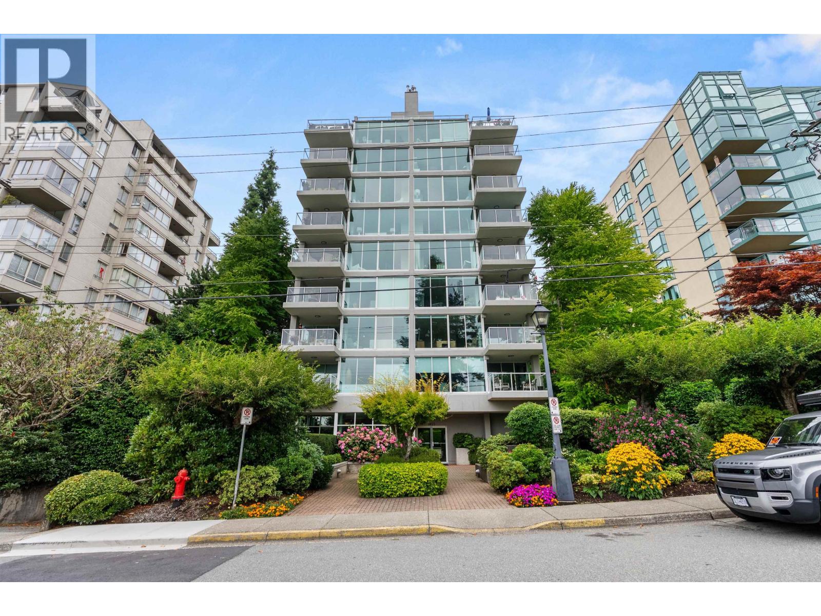 501 1455 DUCHESS AVENUE, west vancouver, British Columbia V7T1H7
