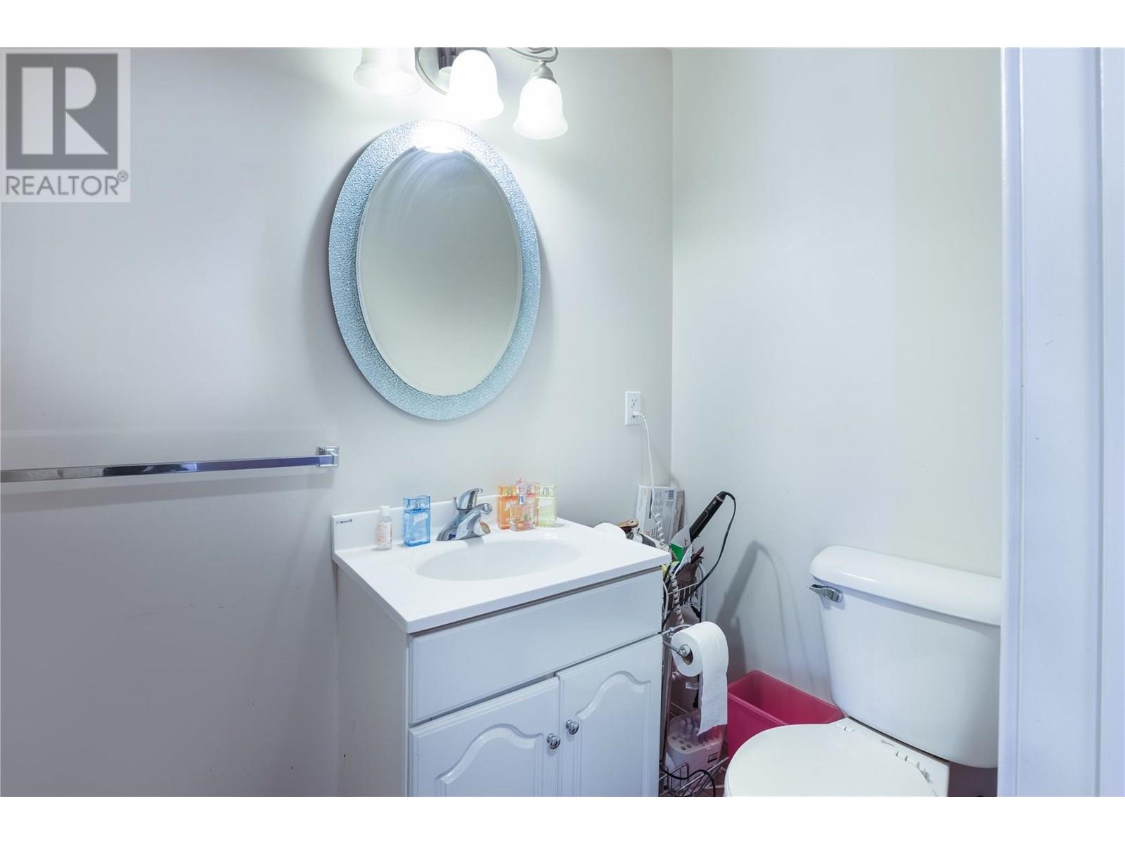 2000 3/95 Highway, Cranbrook, British Columbia  V1C 6X9 - Photo 43 - 2479349