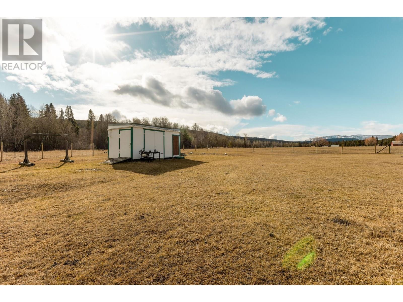 2000 3/95 Highway, Cranbrook, British Columbia  V1C 6X9 - Photo 32 - 2479349