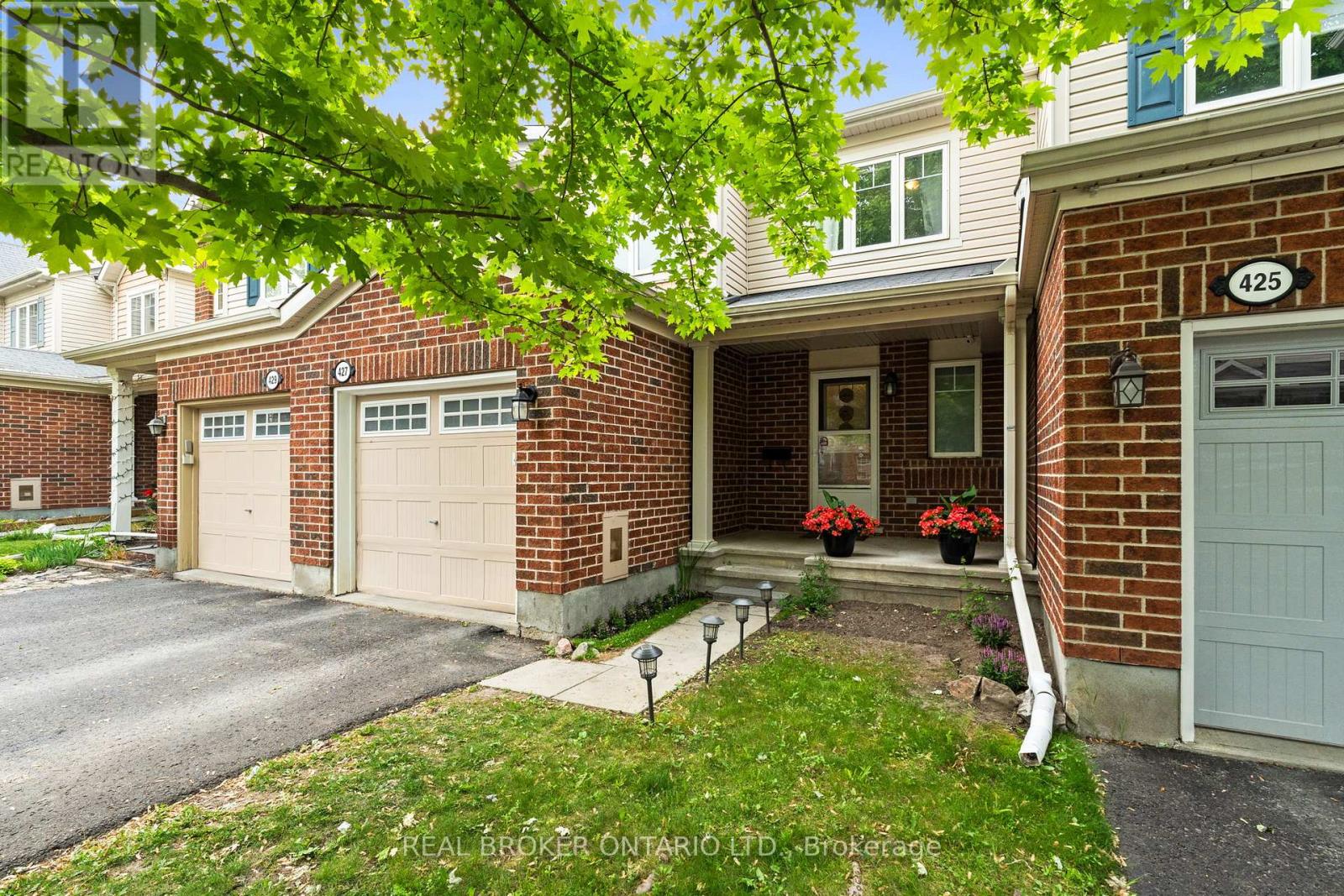 Property at 427 VENDEVALE AVENUE image 4
