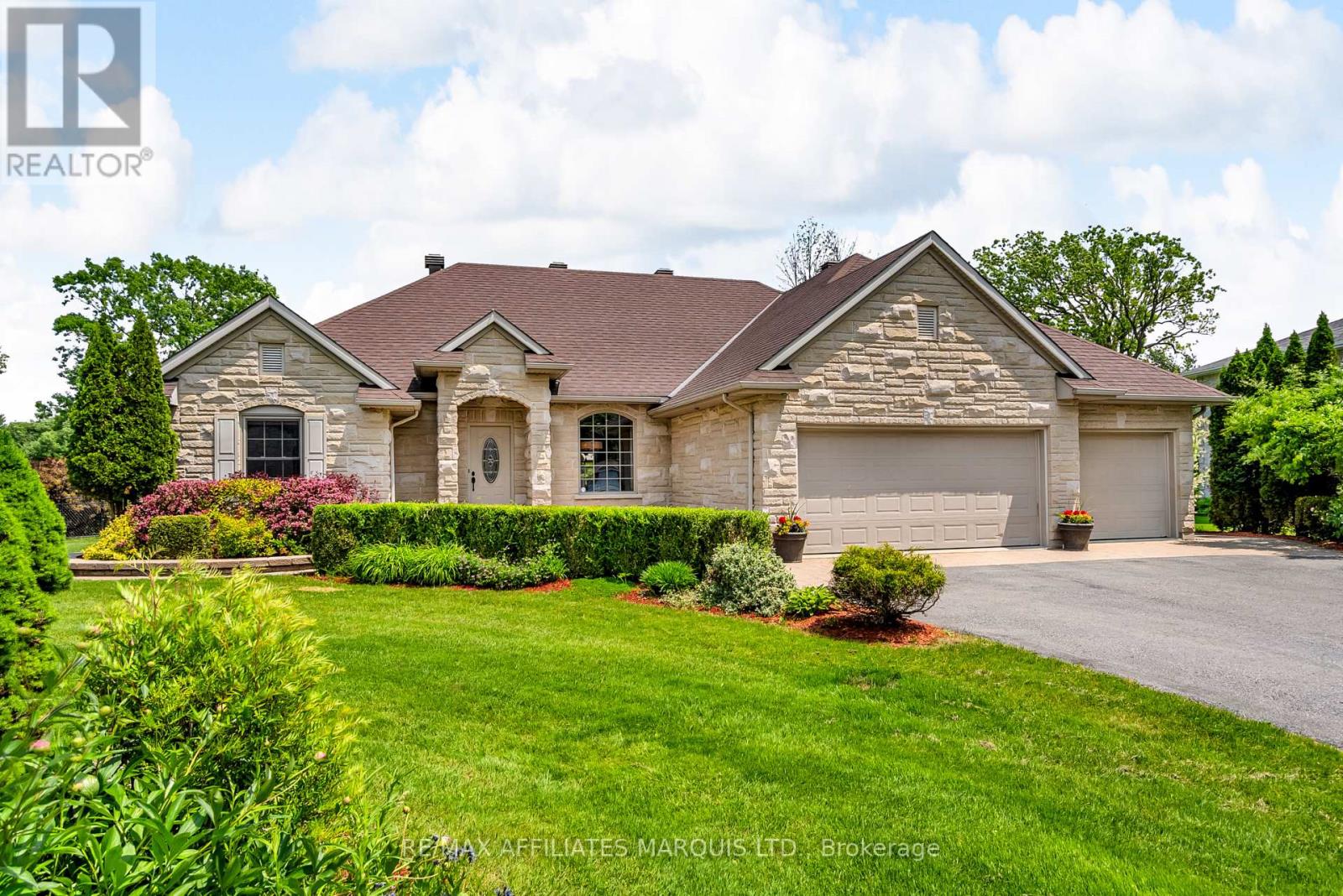 6677 SUTHERLAND AVENUE, South Glengarry, Ontario