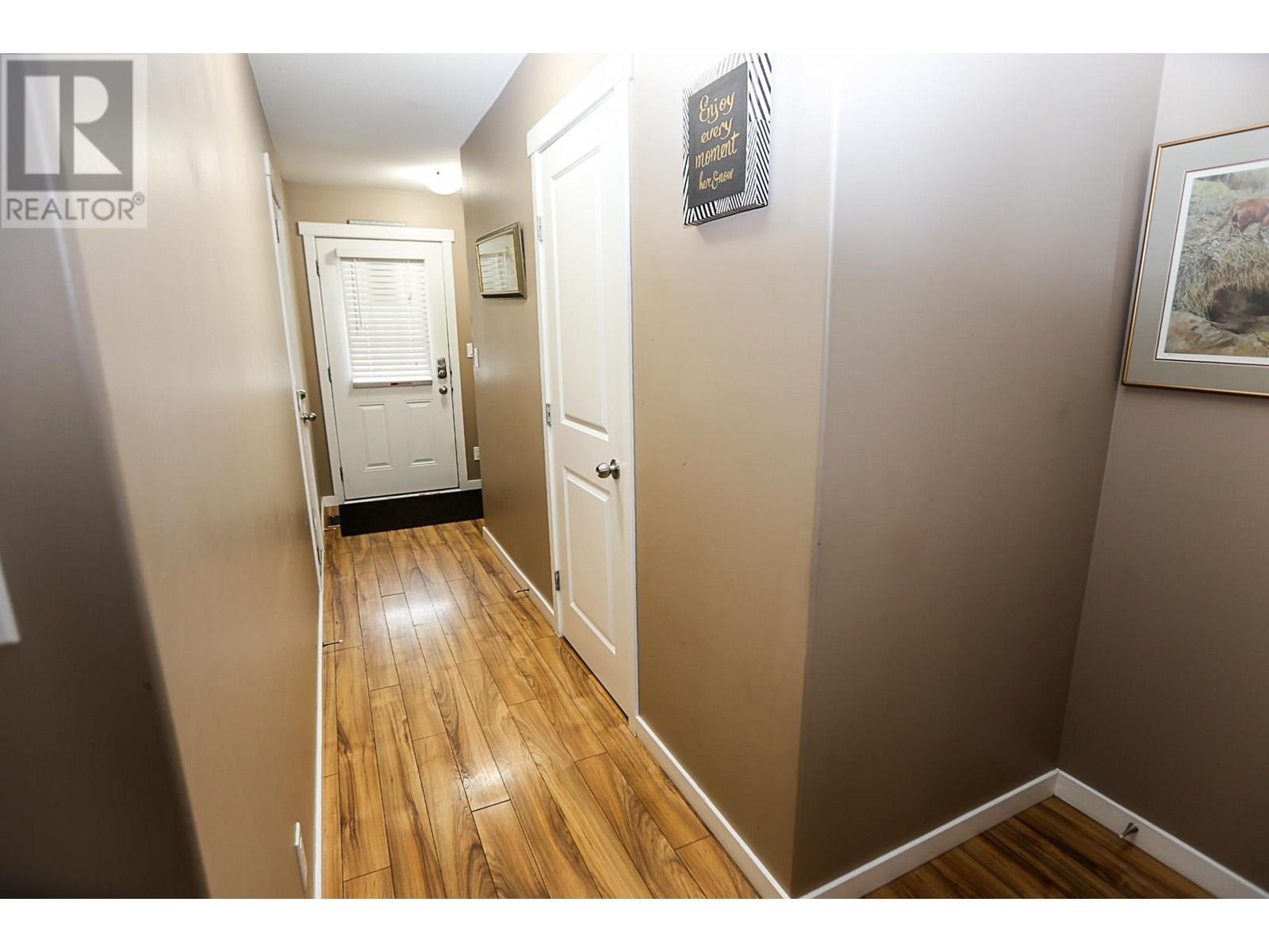 Property at 930 Stagecoach Drive Unit# 17 image 2