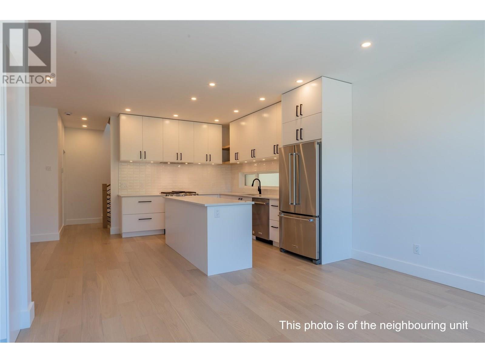 Property at 518 Robson Street Unit# B image 5