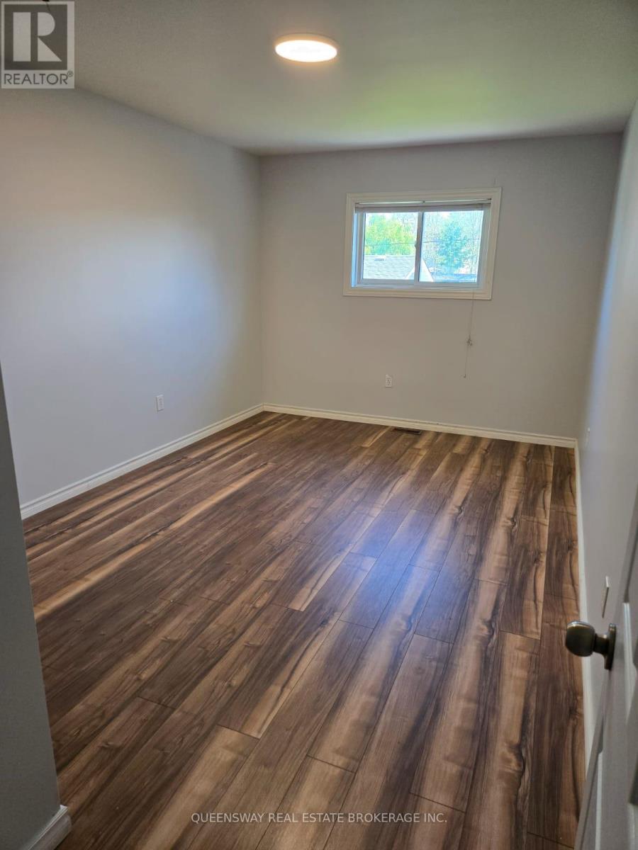 63 Edith Street, St. Catharines (Western Hill), Ontario  L2S 2P8 - Photo 11 - X12207754