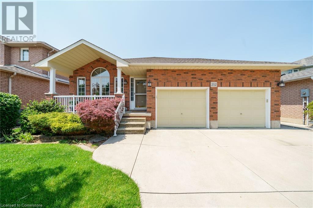 212 ALDERLEA Avenue, glanbrook, Ontario