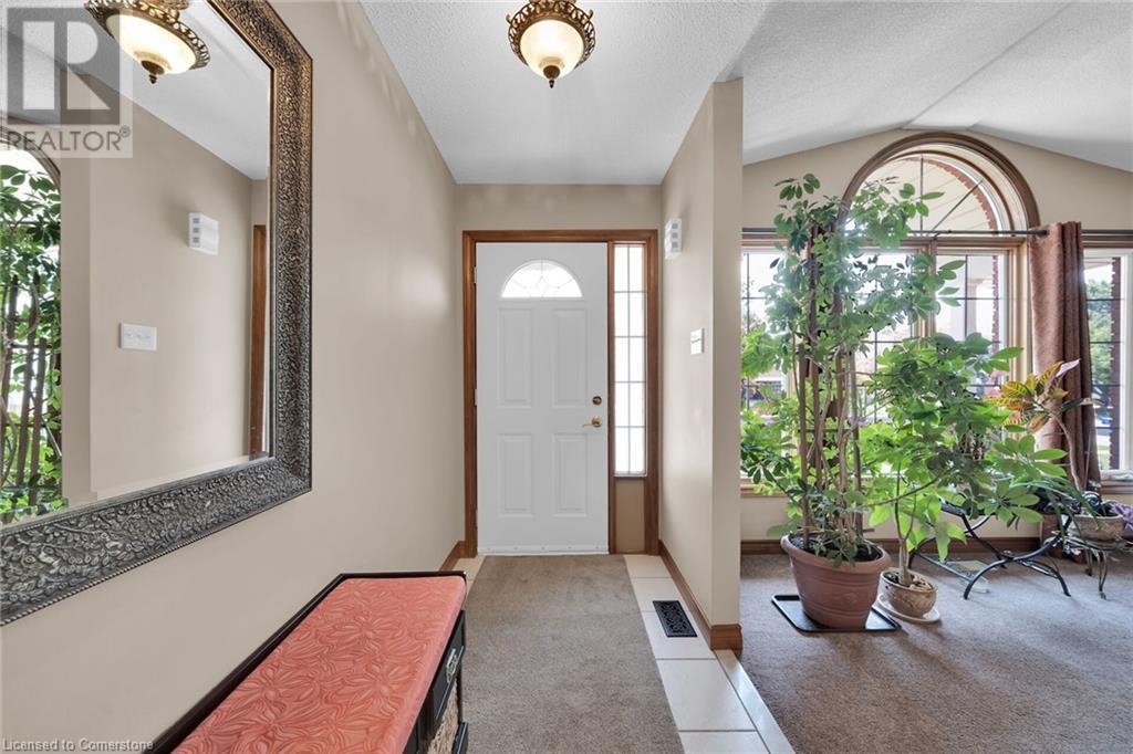 Property at 212 ALDERLEA Avenue image 3