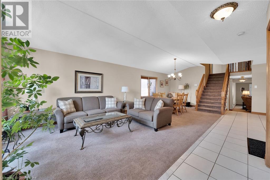 Property at 212 ALDERLEA Avenue image 4