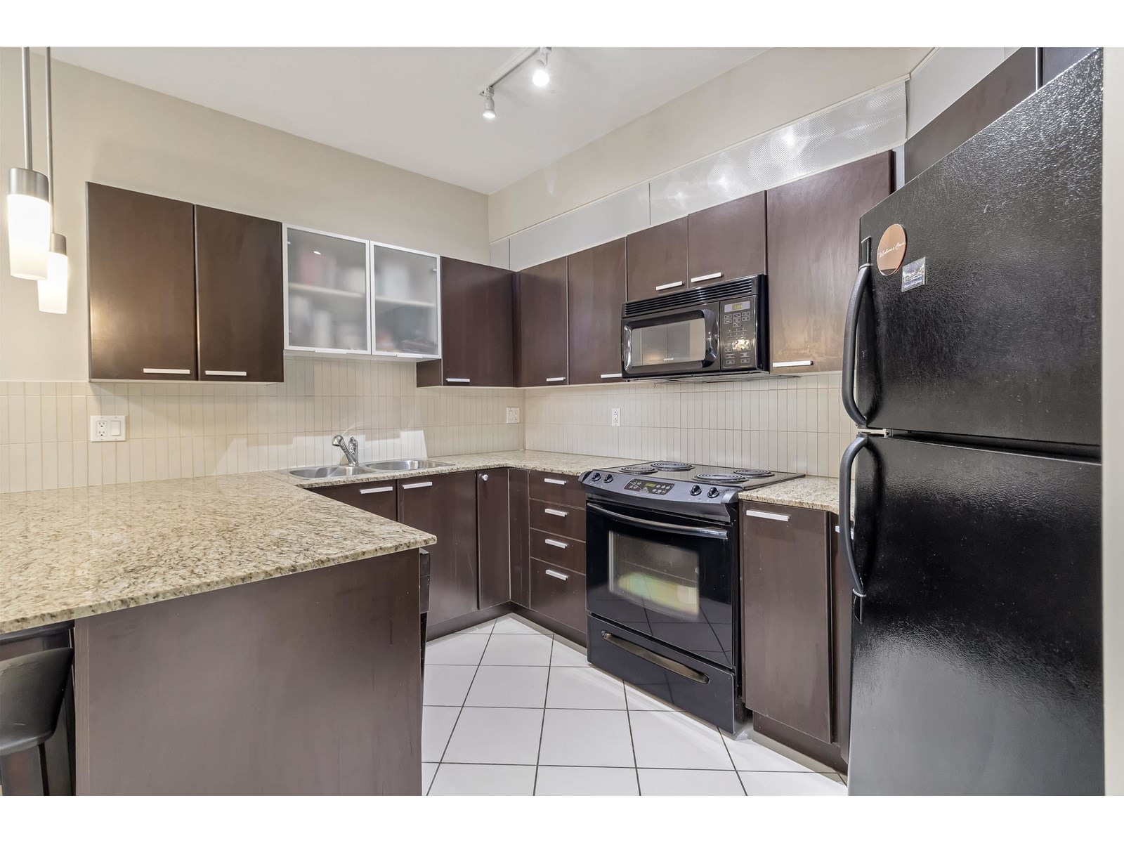 101 10455 University Drive, Surrey, British Columbia  V3T 0A5 - Photo 9 - R3015347