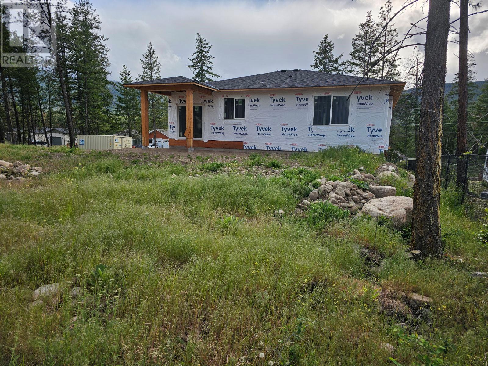 7186 Dunwaters Road, Kelowna, British Columbia  V1Z 3W5 - Photo 3 - 10326781