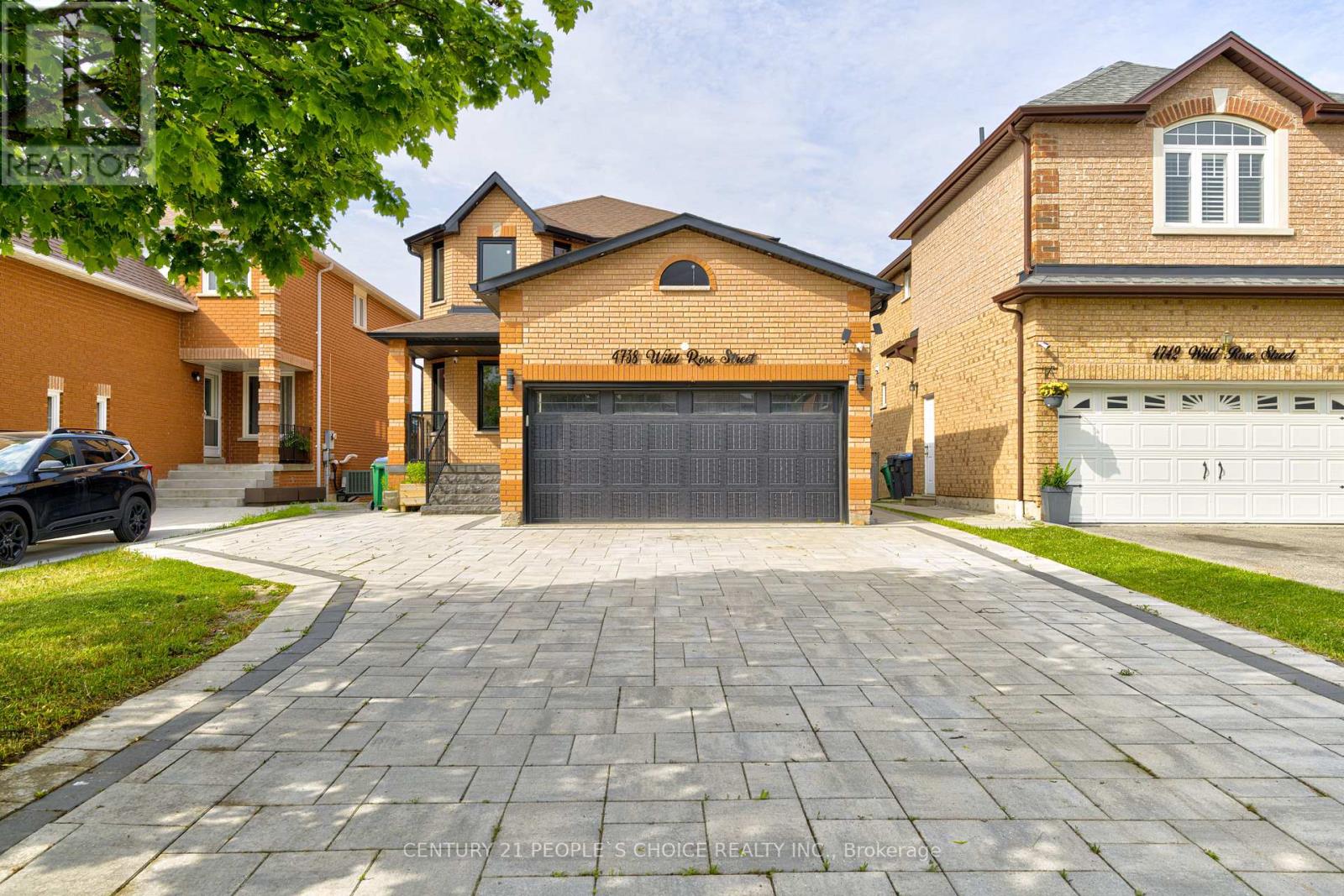 4738 Wild Rose Street, Mississauga, Ontario  L5M 5M6 - Photo 2 - W12217754