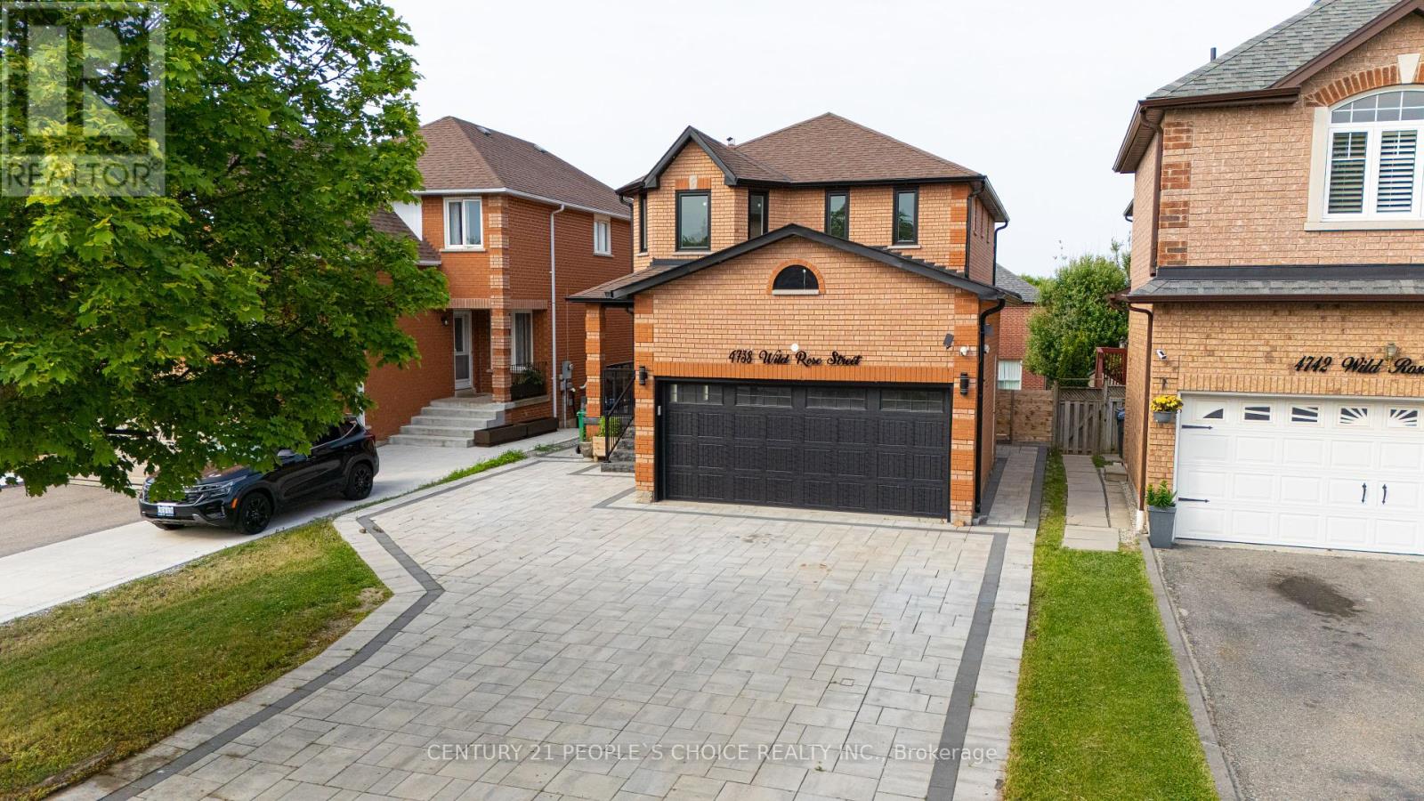 4738 Wild Rose Street, Mississauga, Ontario  L5M 5M6 - Photo 5 - W12217754
