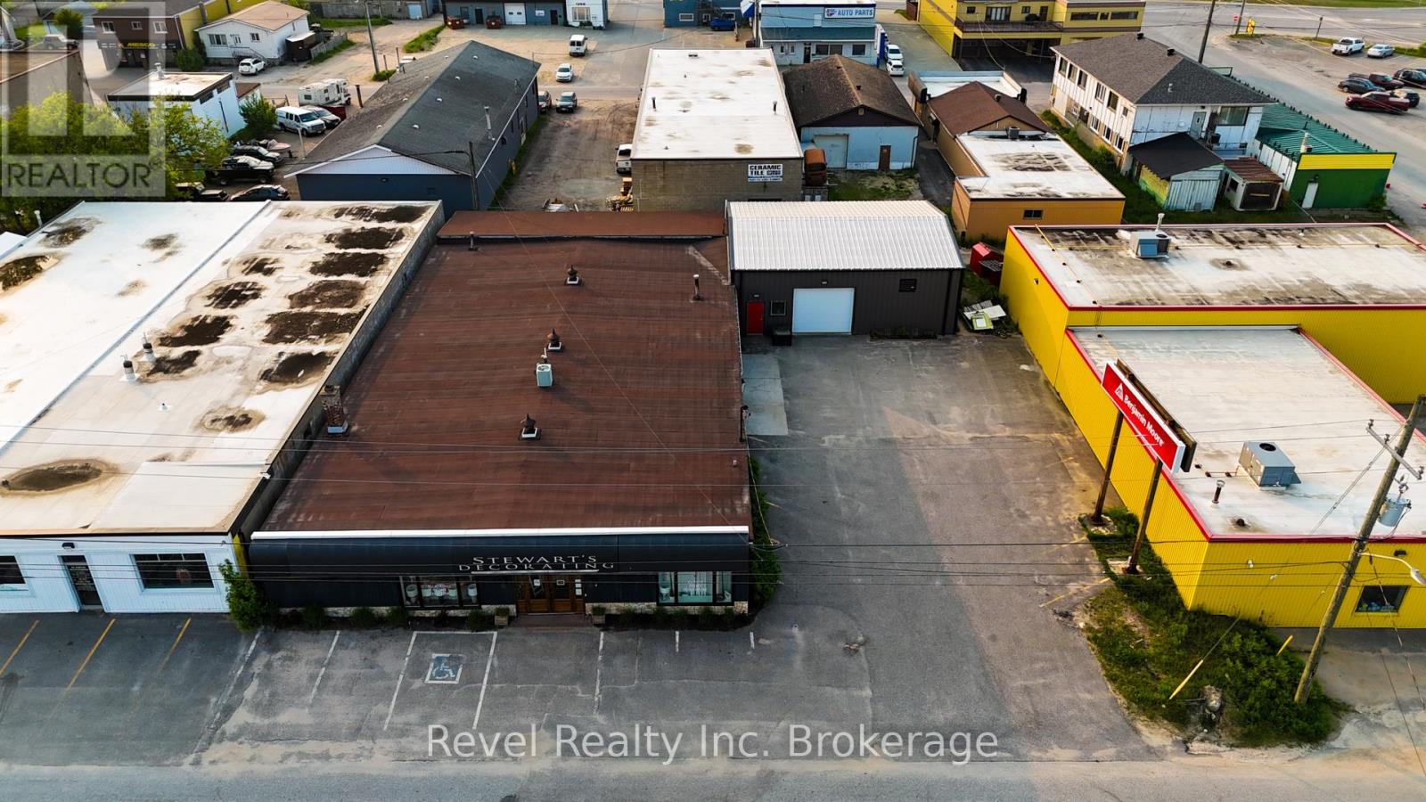 1370 Regina Street, North Bay, Ontario  P1B 2L3 - Photo 45 - X12220611