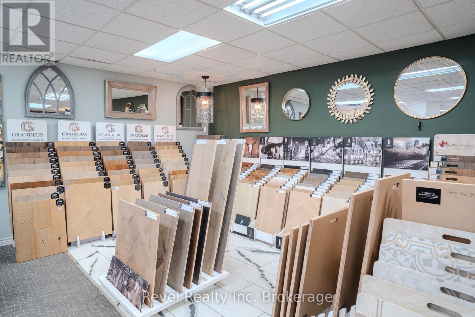 1370 Regina Street, North Bay, Ontario  P1B 2L3 - Photo 19 - X12220615