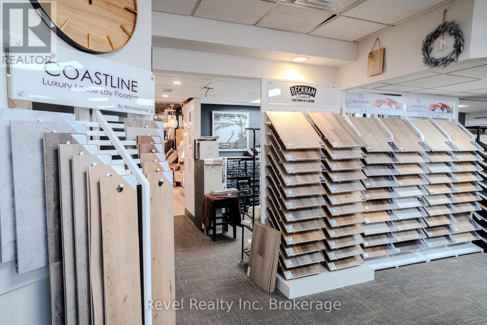 1370 Regina Street, North Bay, Ontario  P1B 2L3 - Photo 20 - X12220615