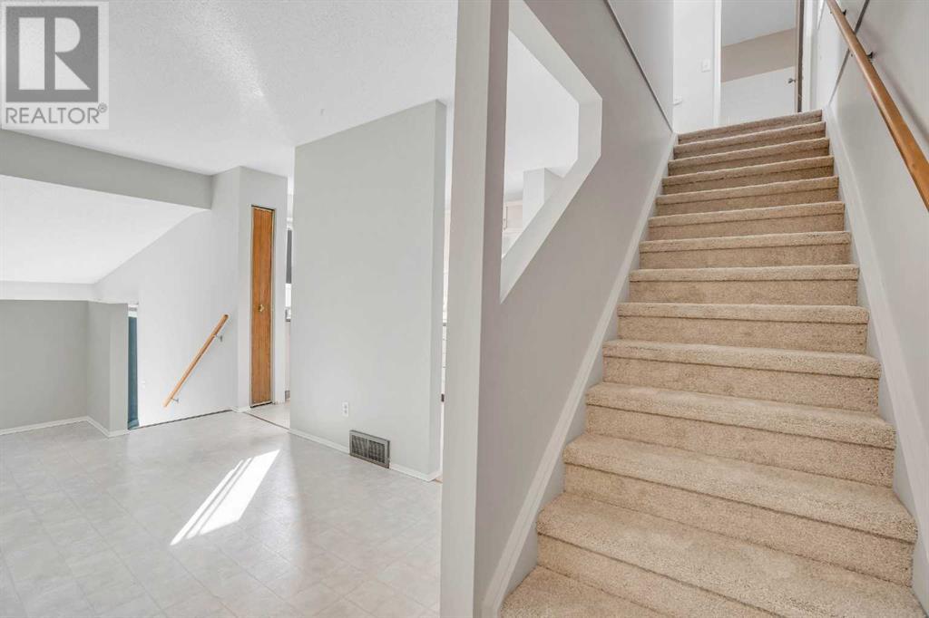 Property at 49, 6915 Ranchview Drive NW image 3