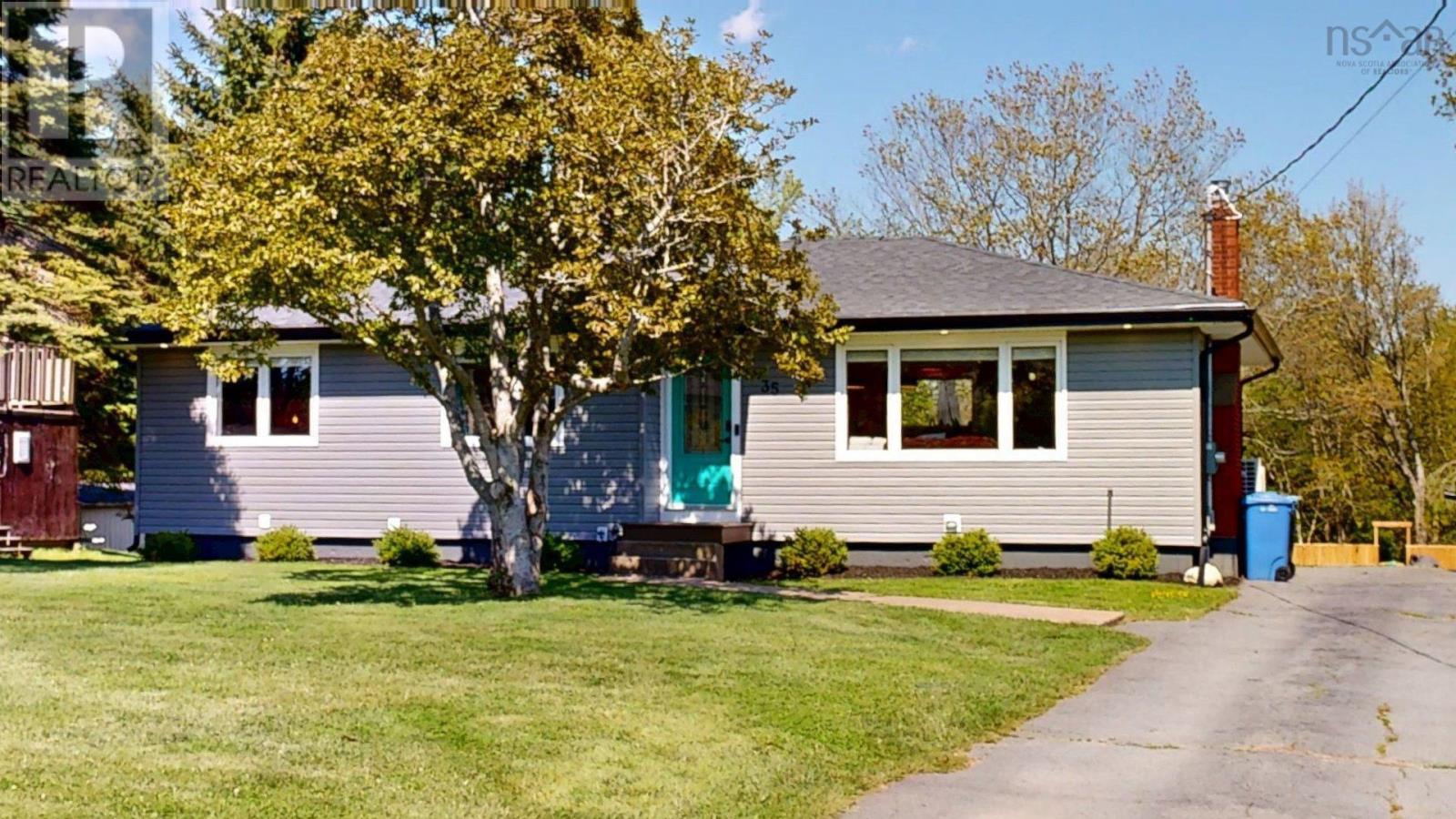 35 Smith Avenue, Cole Harbour, Nova Scotia
