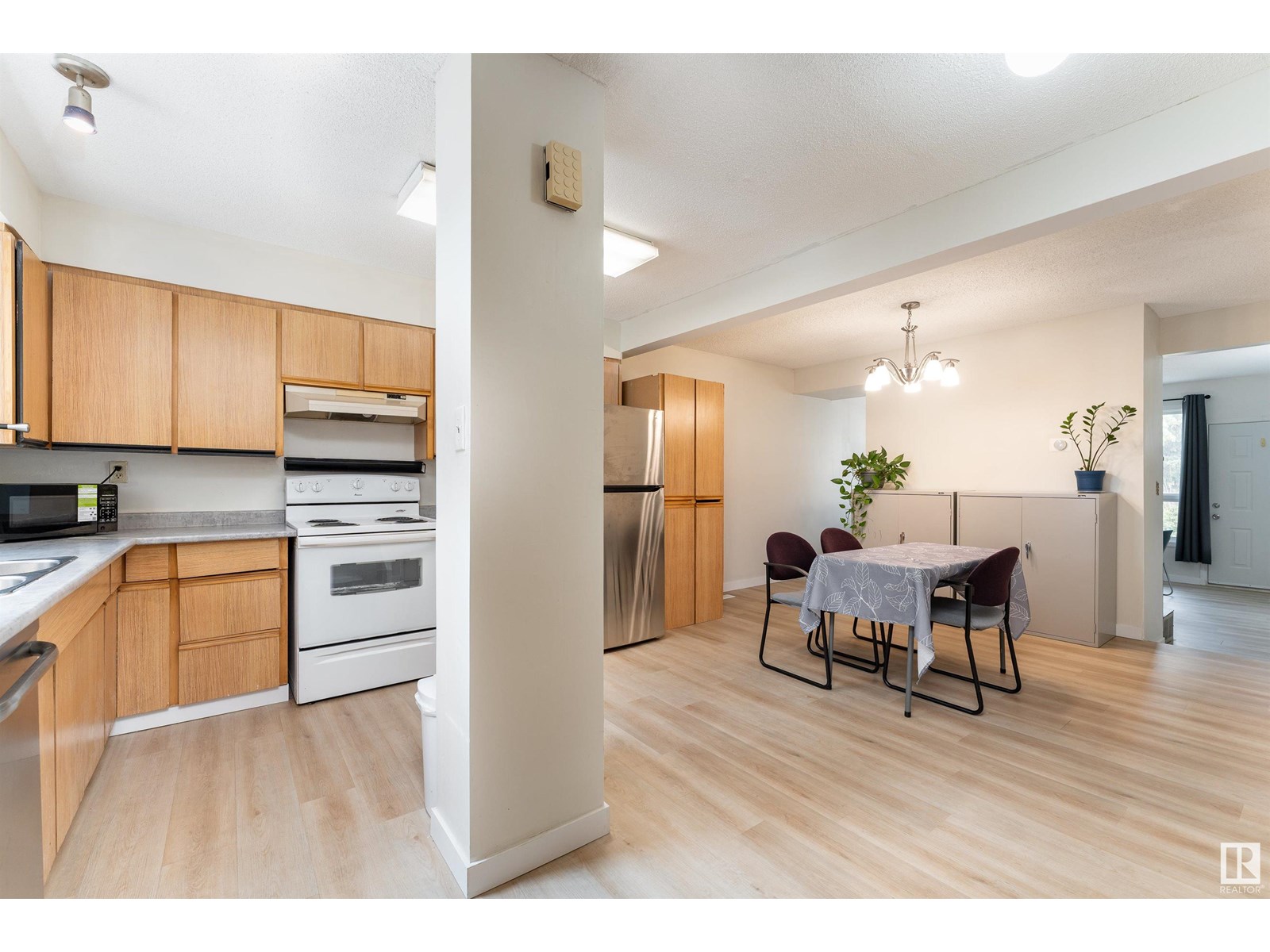Property at #78 7604 29 AV NW image 2