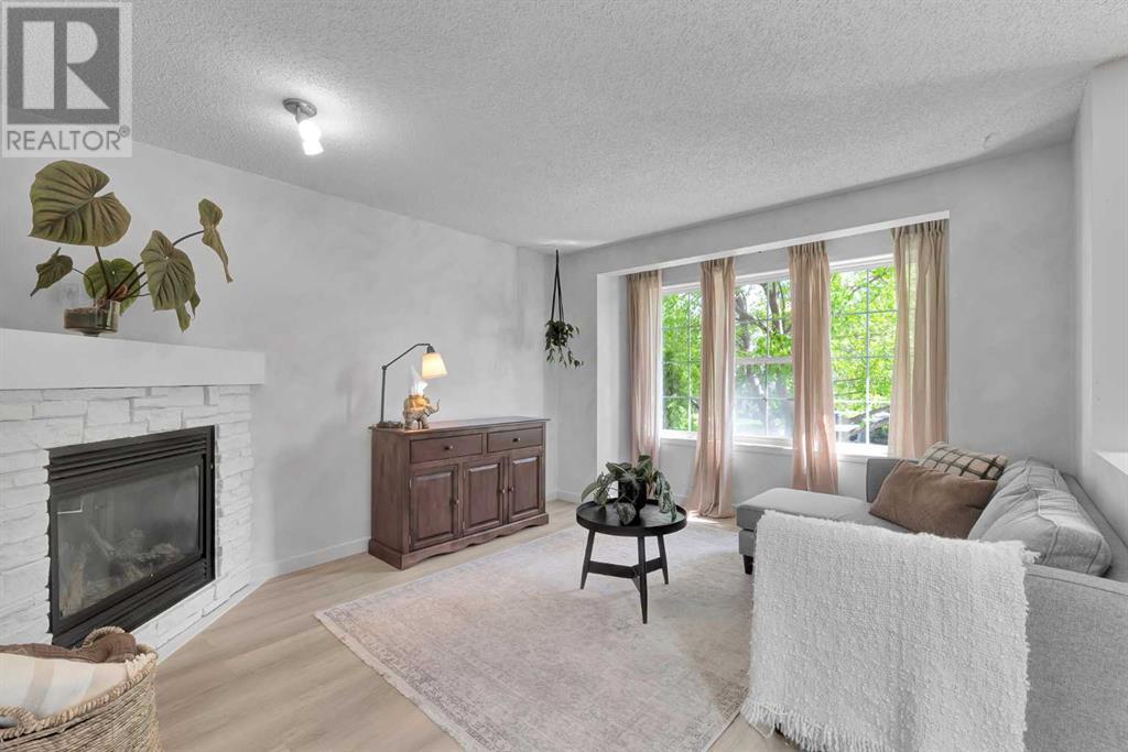 Property at 22 Covebrook Close NE image 5