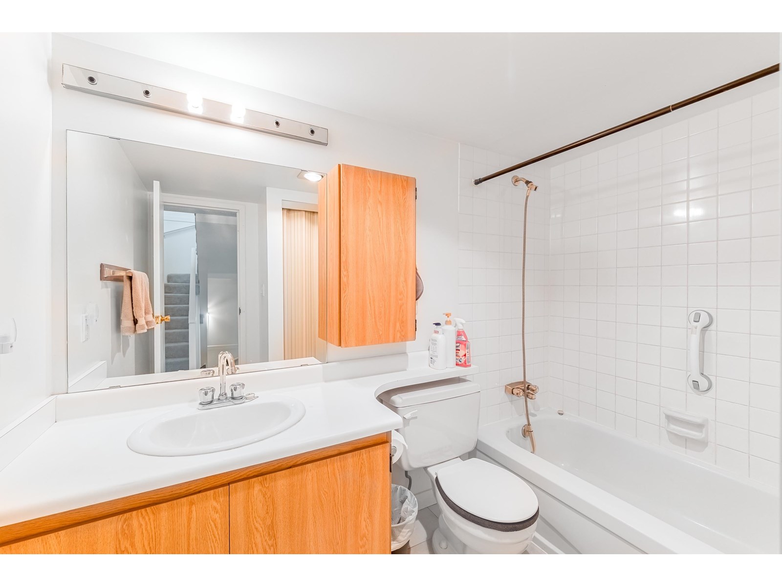 210 7144 133b Street, Surrey, British Columbia  V3W 8A4 - Photo 9 - R3015528
