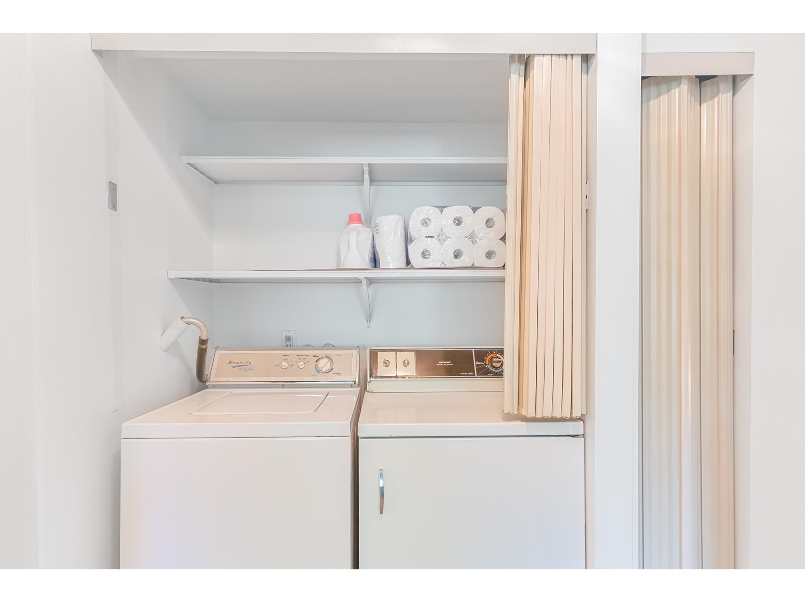 210 7144 133b Street, Surrey, British Columbia  V3W 8A4 - Photo 8 - R3015528