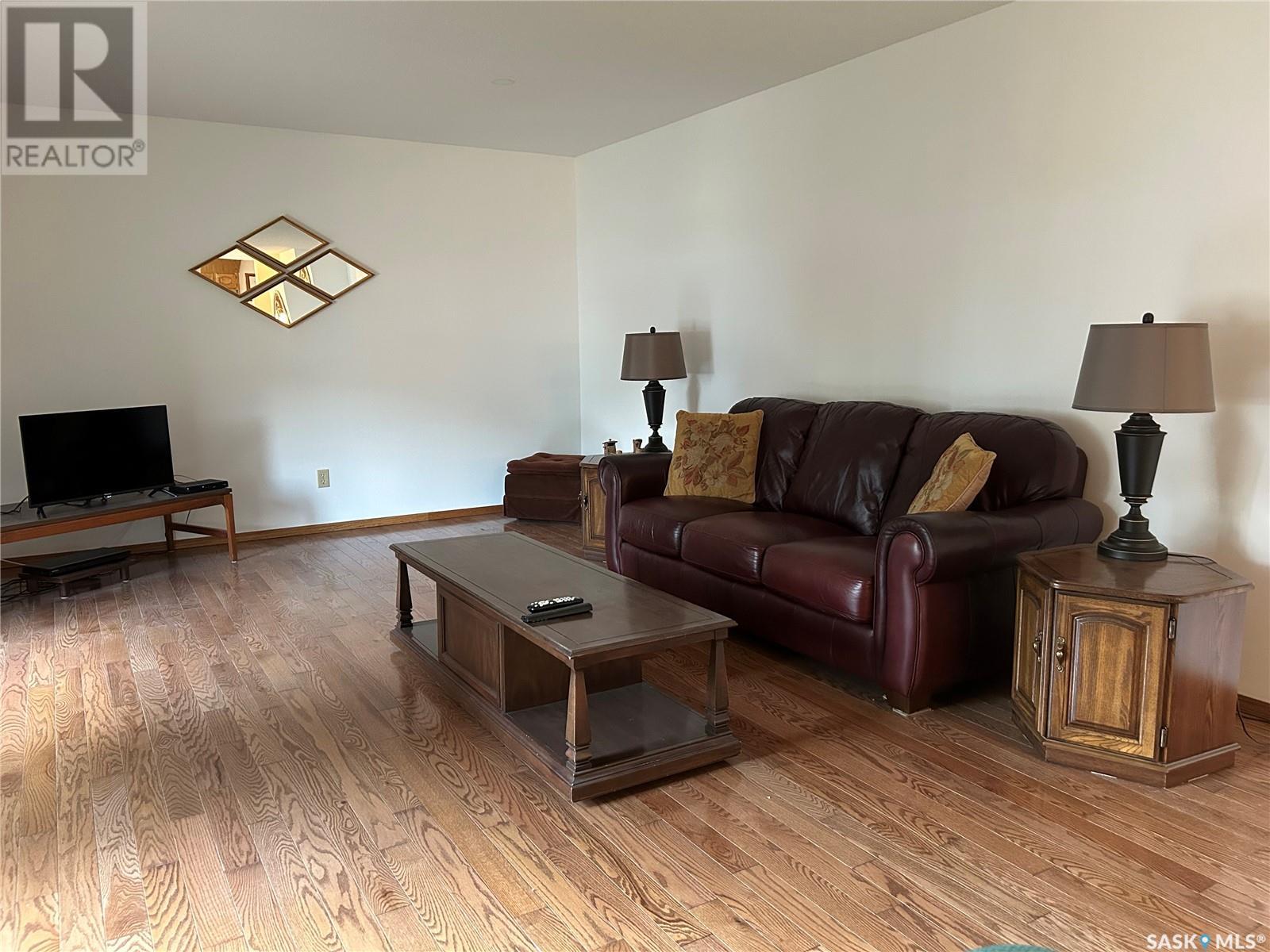 Property at 1563 Wahlmeier DRIVE image 4