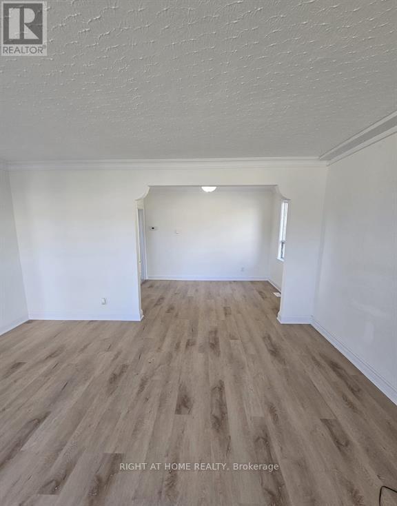 70 Bunnell Crescent, Toronto, Ontario  M3M 2C1 - Photo 13 - W12187242