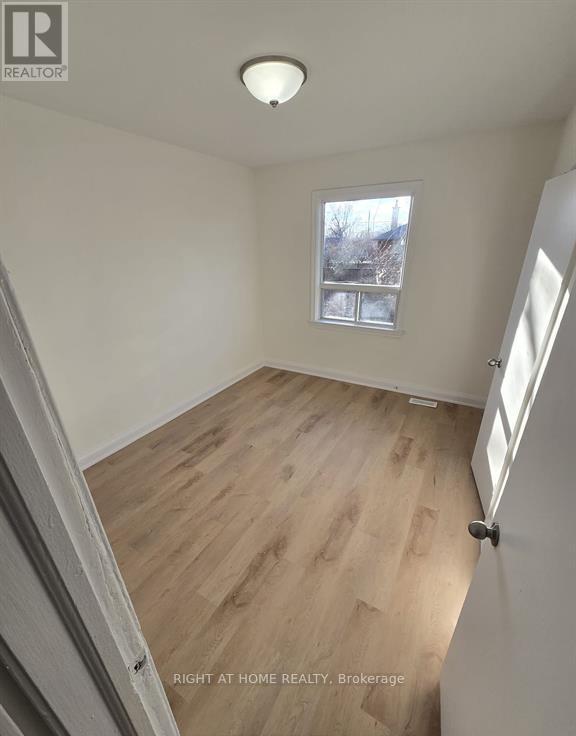 70 Bunnell Crescent, Toronto, Ontario  M3M 2C1 - Photo 17 - W12187242