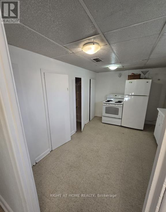 70 Bunnell Crescent, Toronto, Ontario  M3M 2C1 - Photo 23 - W12187242