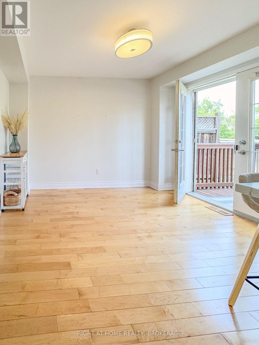 2515 Gill Crescent, Oakville (Ro River Oaks), Ontario  L6H 6R8 - Photo 10 - W12217406